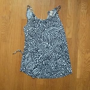 Banana Republic navy and white tank top